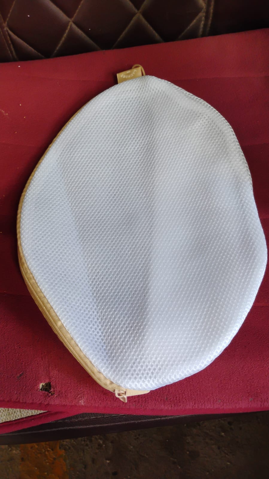 Premium Round Mesh Bra Wash Bag with Zipper for Washing Machine (1 Pc / Mix Size & Design) Premium Round Mesh Bra Wash Bag with Zipper for Washing Machine (1 Pc / Mix Size & Design)